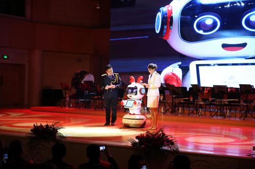 服务机器人 机器人外形定制 机器人定制案例